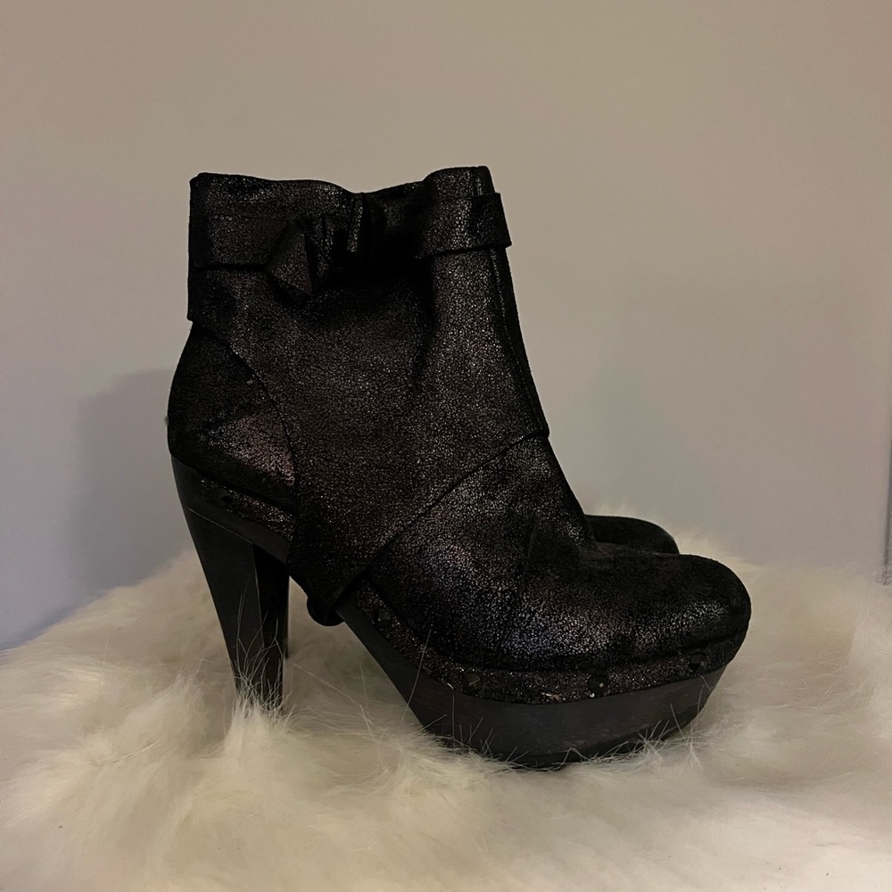 Tracy Reese (for runway) bow booties - European size 39 (US 8.5)